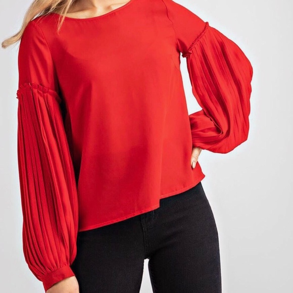 GLAM RED PLEATED SLEEVE BLOUSE - Picture 3 of 3